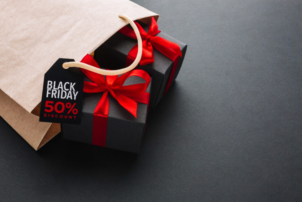 Black Friday: 20 pomysłów na temat maila, które podniosą Twój Open Rate - obraz autorstwa freepik